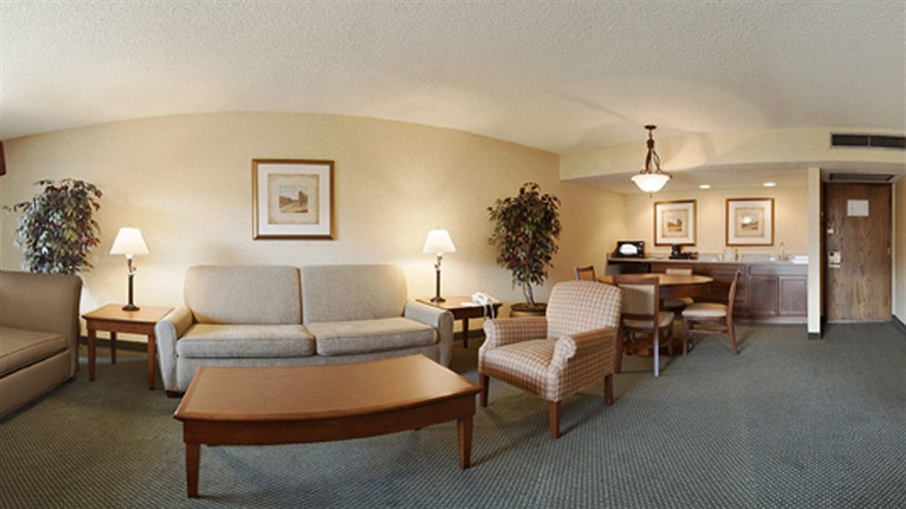 Red Lion Hotel Wenatchee City Center Bagian luar foto