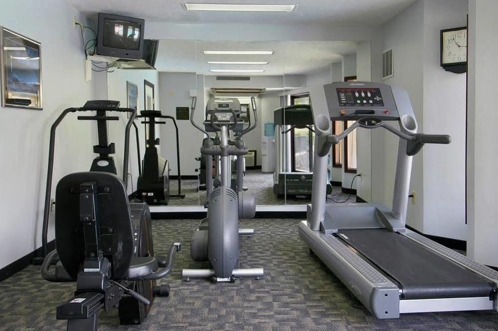 Red Lion Hotel Wenatchee City Center Bagian luar foto